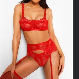 NWT lace lingerie set